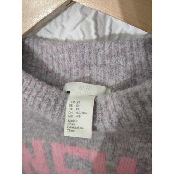 H&M Women's Sweater Size XS Wool Blend "Eclectic" Graphic Lavender Oversized - Picture 2 of 8
